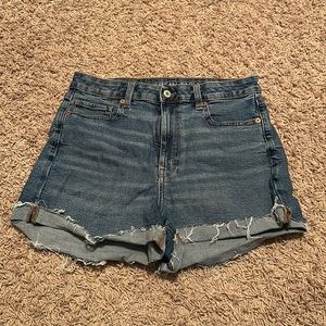 Size 8 American Eagle Mom Shorts